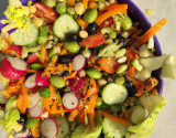 Salade de légumes méditerranéens traditionnelle