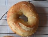 Recette traditionnelle de pâte à bagels à garnir soi-même