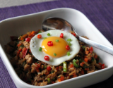 Nasi goreng: riz frit à l'indonésienne