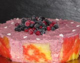 Entremets aux fruits rouges