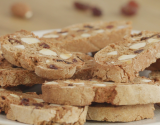 Biscottis à la farine de châtaigne et fruits secs