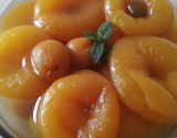 Abricots à la Nage