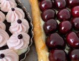 Tarte aux cerises et aux profiteroles