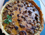 Tarte fine aux champignons des bois et foie gras poêlé