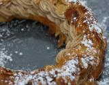 Paris Brest : pâte à choux fourrée de crème pralinée