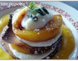 Millefeuille de tuiles aux abricots et pistaches