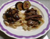 Tagliatelles fraîches aux aubergines et au magret de canard