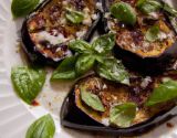 Grillade d'aubergine au basilic