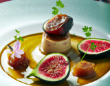 Emulsion de foie gras et dés de figues aux boukha