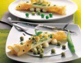 Flûtes en crêpe au fromage et pois-chiche