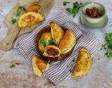 Chaussons feuilletés au boeuf haché et tomates