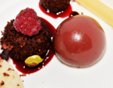 Cromesquis, chocolat Manjari et sorbet framboises poivrons rouges