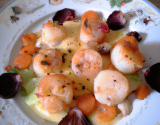 Coquilles Saint-Jacques aux crevettess et aux raisins