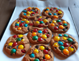 Cookies croquants aux smarties colorés