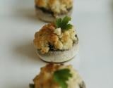 Champignons farcis en crumble de noisettes