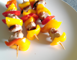 Brochettes de colin aux trois poivrons