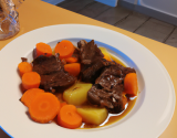 Bœuf aux carottes préparé à la Guinness