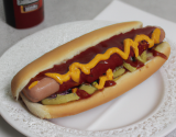 Hot-dog au ketchup amora