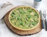 Quiche végétarienne aux asperges, petit pois et mâche