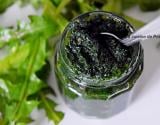 Pesto de feuilles de pissenlit et spiruline