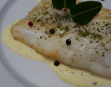 Turbot de Bretagne à blanc, rehaussé de poivre