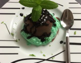 Petite glace à la menthe et mousse au chocolat noir