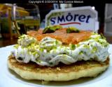 Blinis au St Morêt et saumon fumé