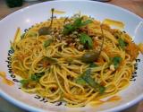 Spaghettis façon sicilienne au thon, câpres, piment et pissalat