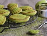 Mini-madeleines au thé matcha