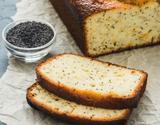 Cake au citron, orange et graines de pavot.