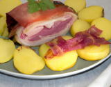 Pommes de terre farcie fourme d'ambert et son jambon du pays