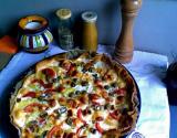 Tarte estivale tomate, pommes de terre, olive, pignons...