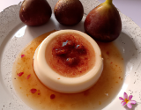 Panna cotta vanillée et compotée de figues