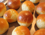 Boules de brioche à la machine à pain