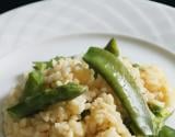 Risotto printanier : asperges et pois gourmands