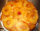 Gâteau à l'ananas et au rhum