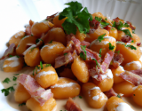 Gnocchis de potimarron, pancetta et crème à l'ail de Lomagne et persil