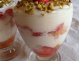 Délice de fraises aux petits suisses, tiramisu