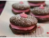 Whoopies au chocolat et crème à la rose