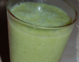 Smoothie rafrâichissant aux concombres