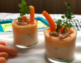 Verrine mousse au lait de crevettes sur  lit de carottes au cumin