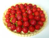 Tarte aux mara des bois (pistaches, vanille, fraises)