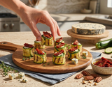 Makis de courgettes grillées, mousse de Fourme d'Ambert AOP et tomates séchées