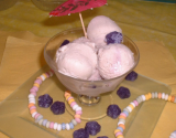 Glace au sirop de violette