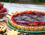 Tarte à la confiture de fraises et au chocolat