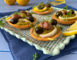 Tartelette à la sardinade, aiguillettes d'olives citronnées