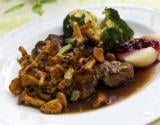 Filet de chevreuil aux chanterelles, sauce Grand Veneur