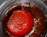 Mousse de chocolat à la gelée rouge