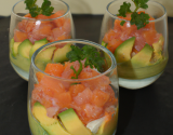 Verrine de crabe, saumon et avocat aux agrumes