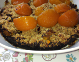 Crumble tout chocolat aux abricots